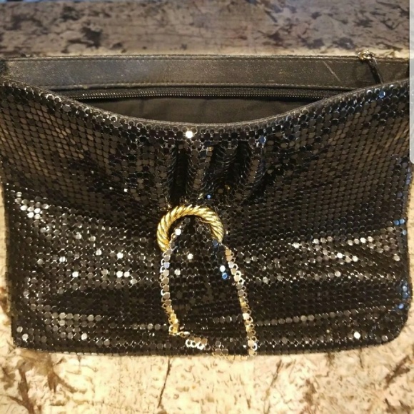 Purses - Picture 2 of 4